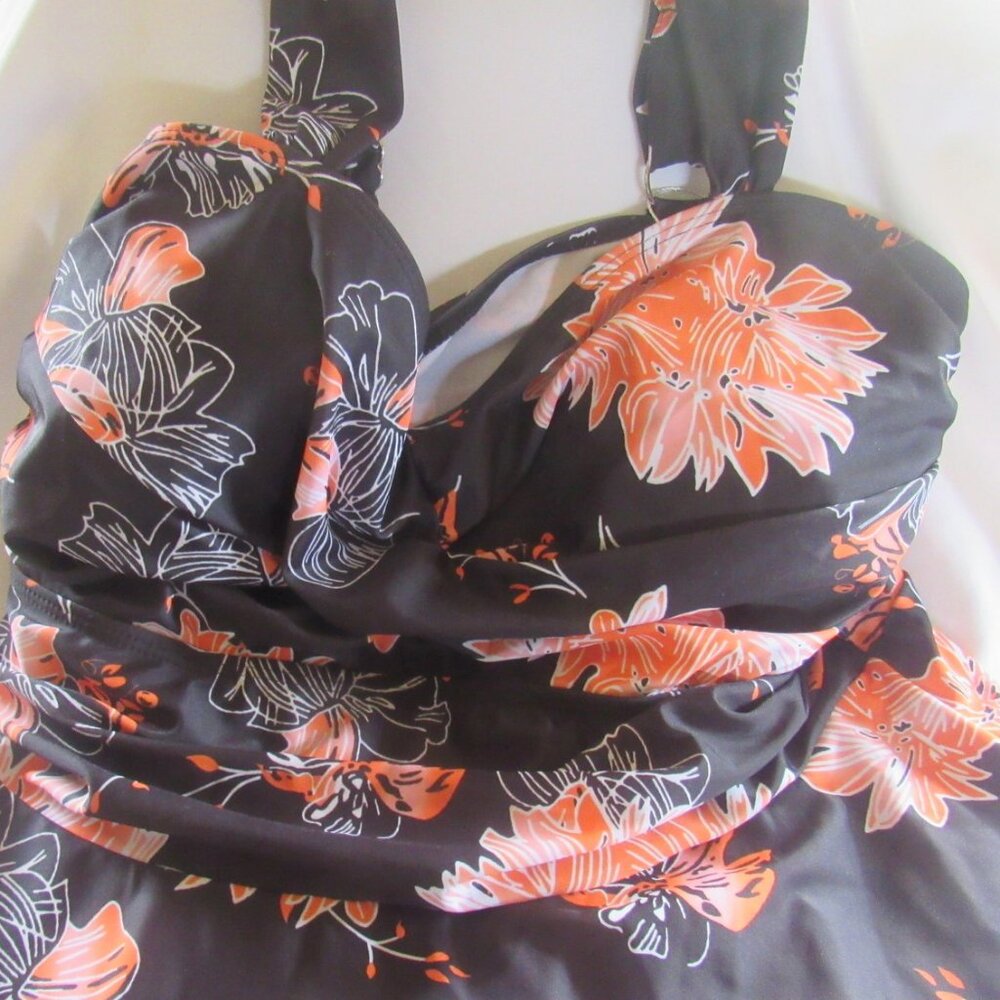 NWT Summer Mac 2 Piece Size 16 Swimsuit, Orange Floral & Black Tummy Control D11